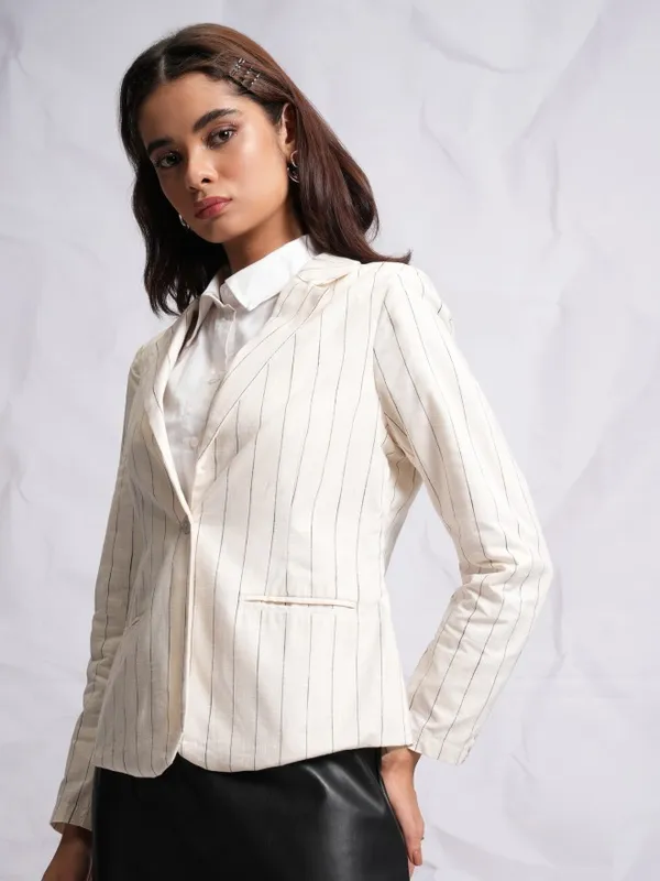  Tokyo Talkies Women Cream Blazers