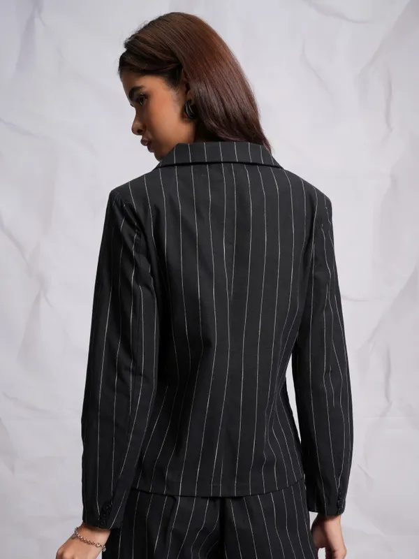  Tokyo Talkies Women Black Blazers