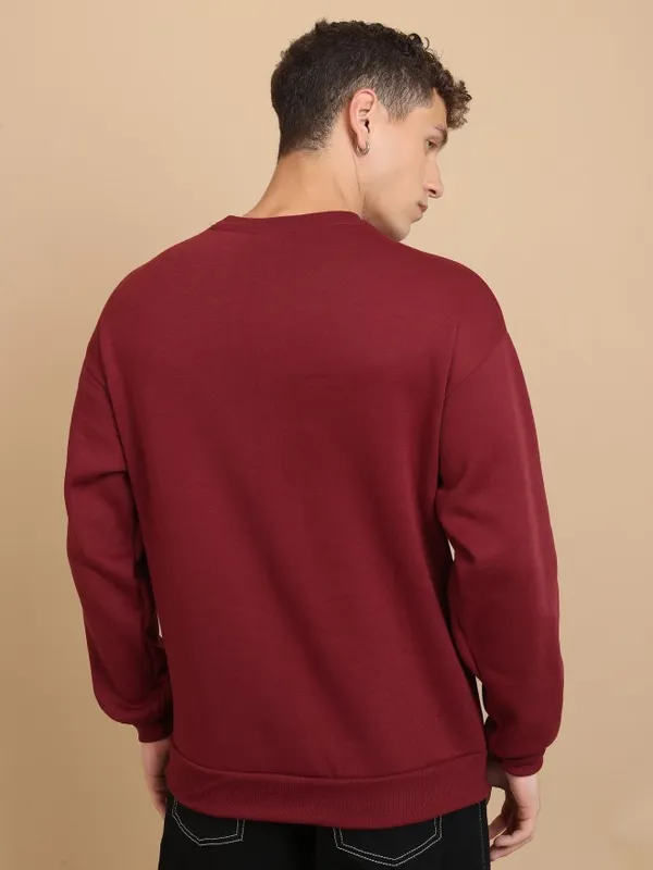  Highlander Men Red Round Neck Pullover Sweatshirts