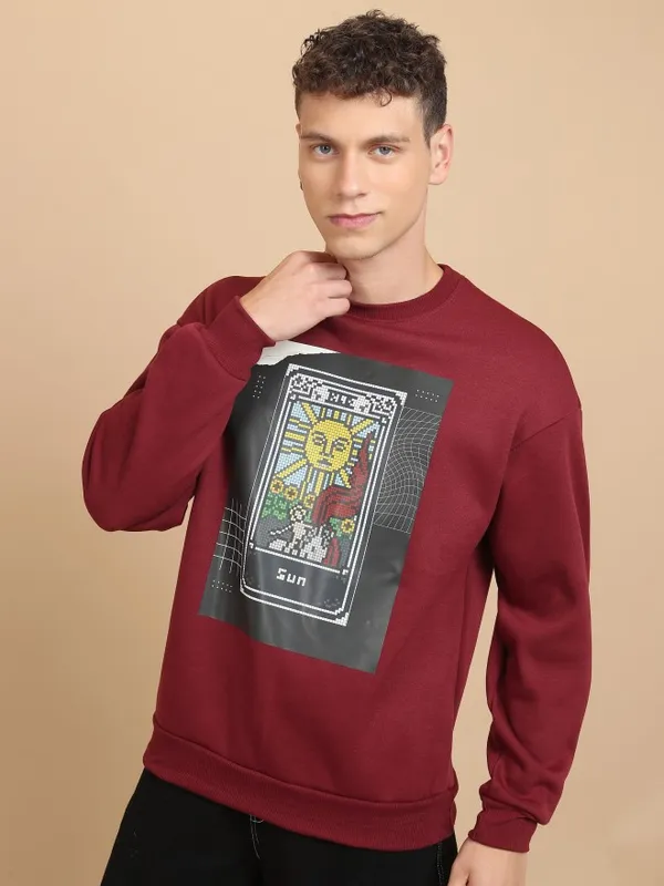  Highlander Men Red Round Neck Pullover Sweatshirts
