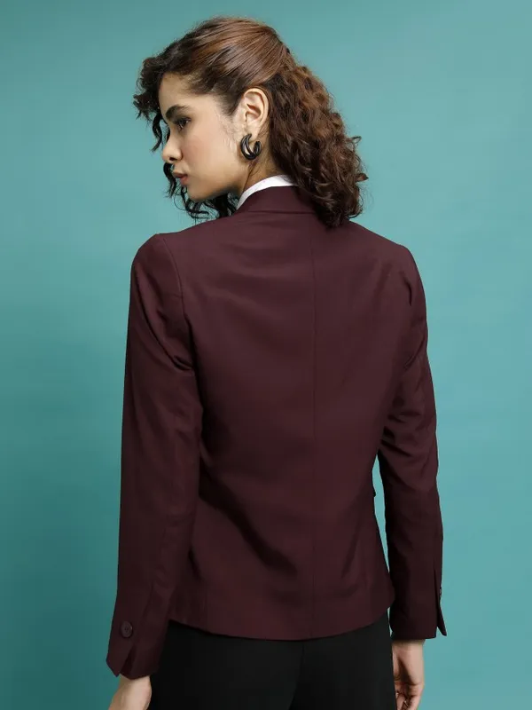 Solid Regular Fit Blazer