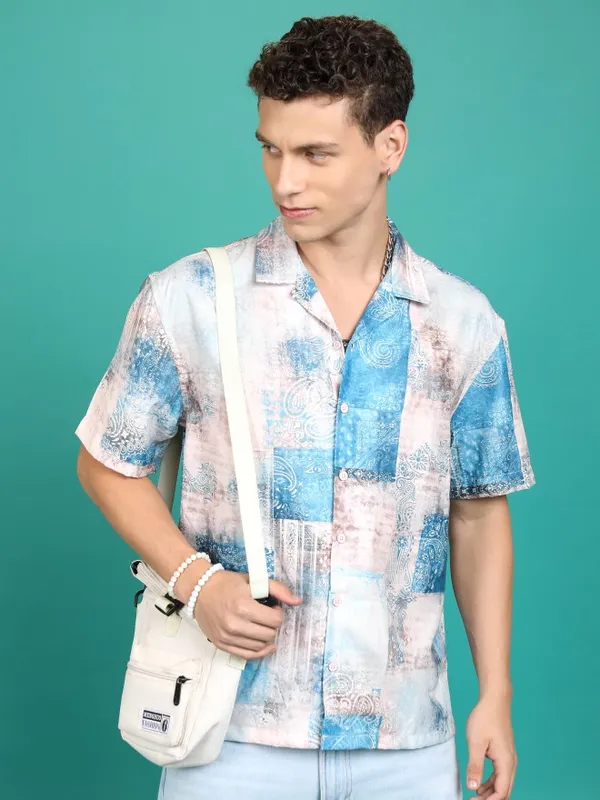  Highlander Men Blue Printed Oversized Fit Casual Shirts