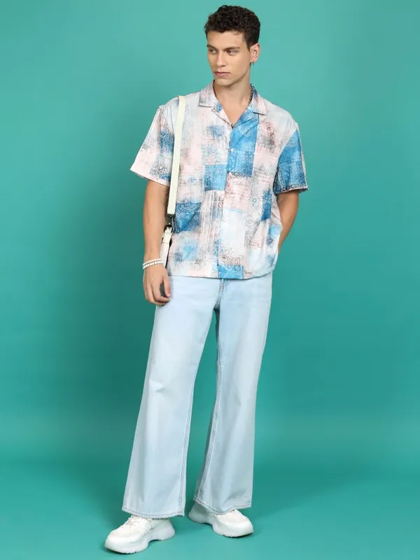  Highlander Men Blue Printed Oversized Fit Casual Shirts