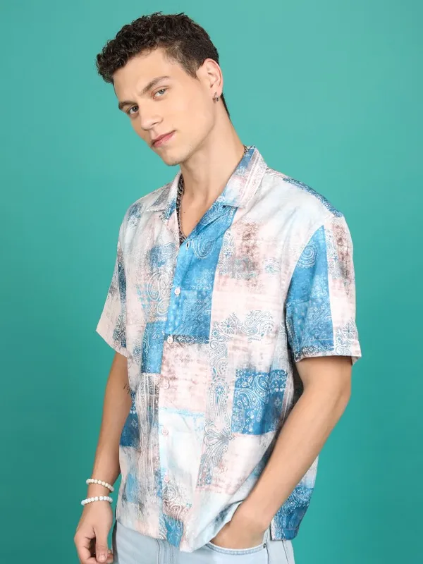  Highlander Men Blue Printed Oversized Fit Casual Shirts