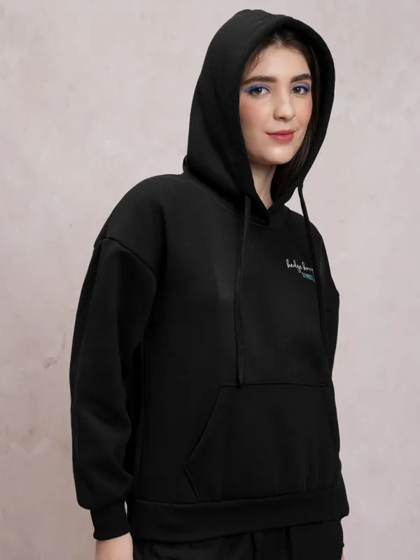 Tokyo Talkies Women Black Printed Pullover Hood Sweatshirts