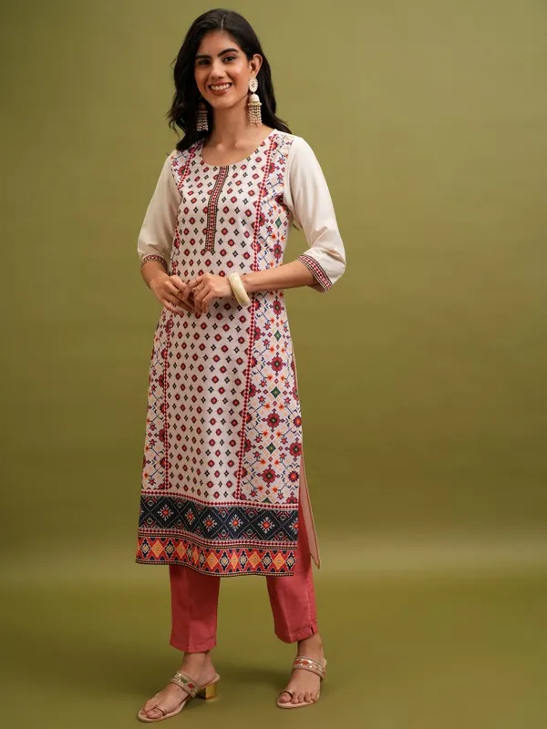  Ketch Women Beige Printed Straight Kurtas
