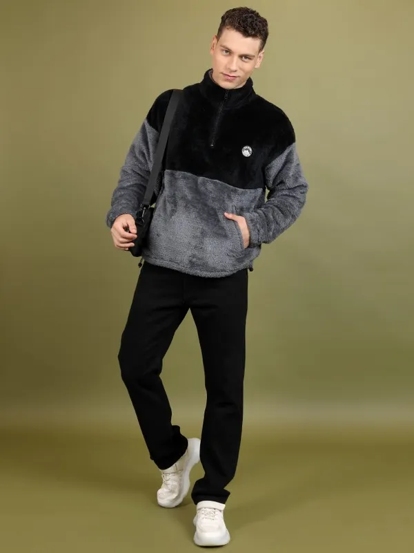  Highlander Men Black High Neck Pullover Sweatshirts