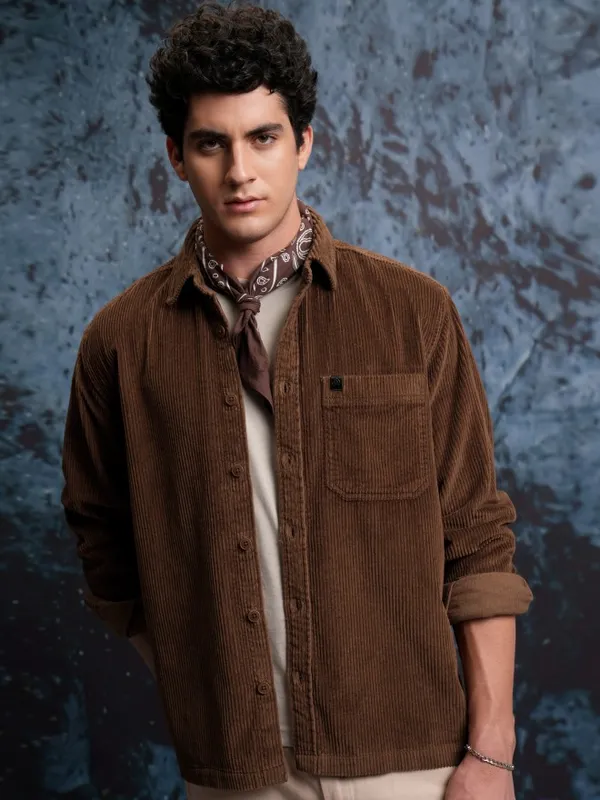 Locomotive Men Brown Solid Oversized Fit Corduroy Casual Shirt