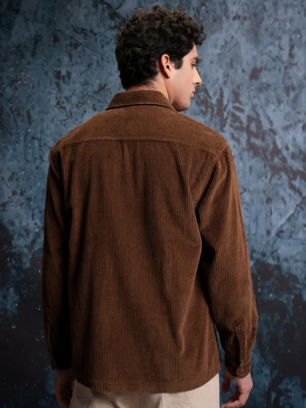 Locomotive Men Brown Solid Oversized Fit Corduroy Casual Shirt