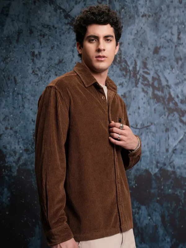 Locomotive Men Brown Solid Oversized Fit Corduroy Casual Shirt