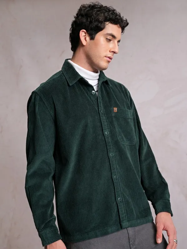 Locomotive Men Green Solid Oversized Fit Corduroy Casual Shirt