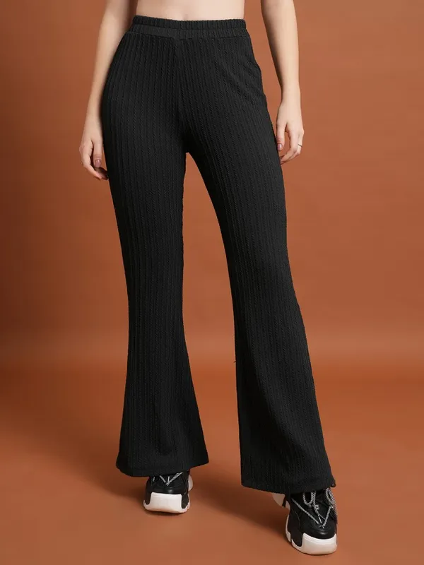 Solid Regular Fit Casual Trouser