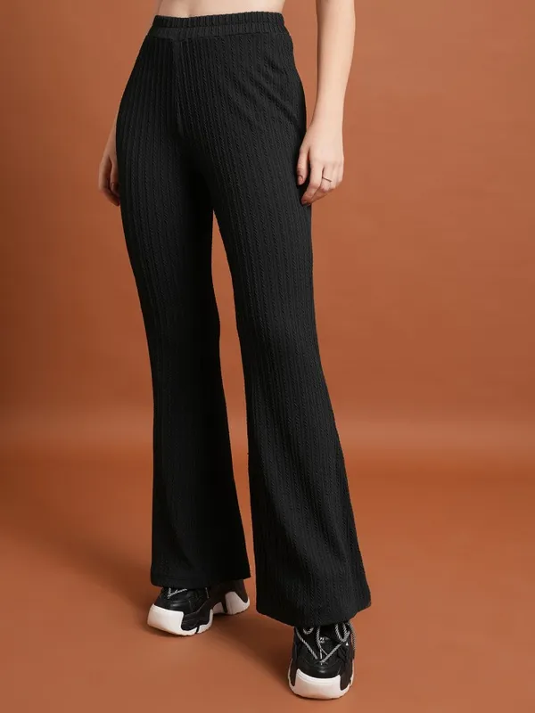 Solid Regular Fit Casual Trouser