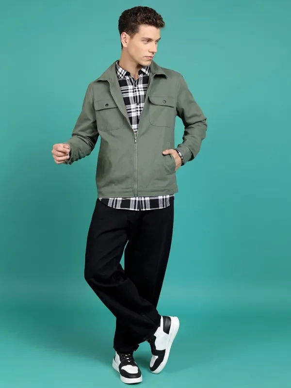 Highlander Men Olive Solid Open Front Jacket