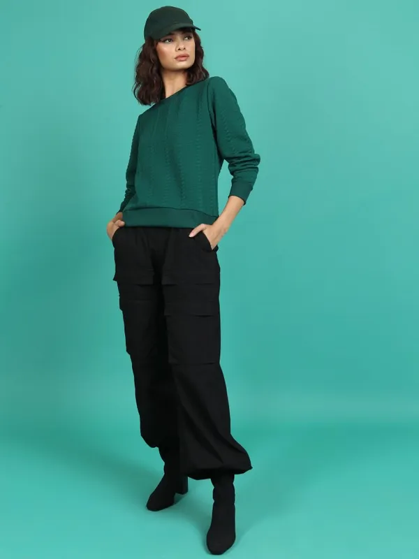  Tokyo Talkies Women Green Solid Pullover Round Neck Sweatshirts