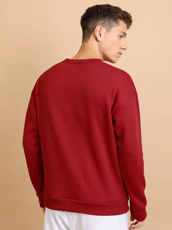  Highlander Men Red Round Neck Pullover Sweatshirts