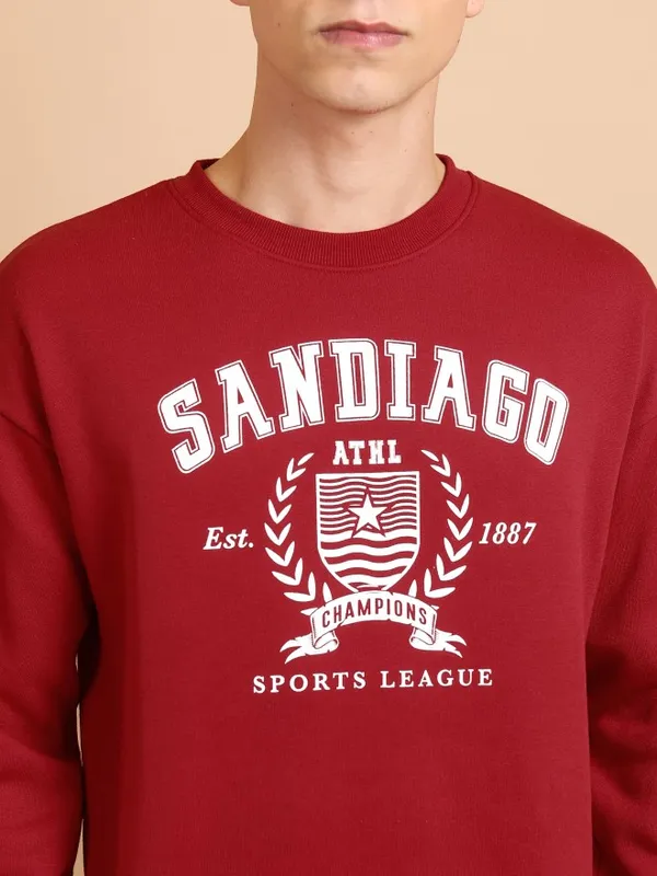  Highlander Men Red Round Neck Pullover Sweatshirts