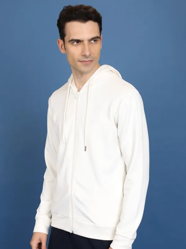 Men Solid Sweatshirt