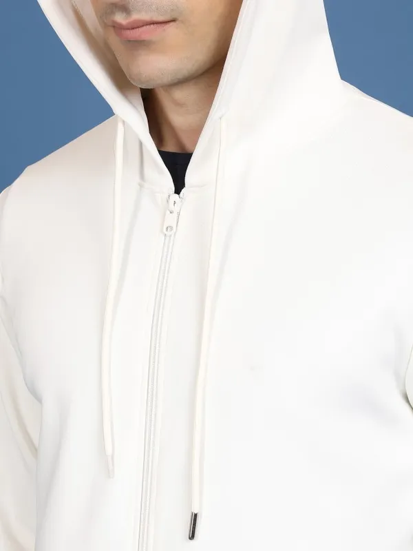 Men Solid Sweatshirt