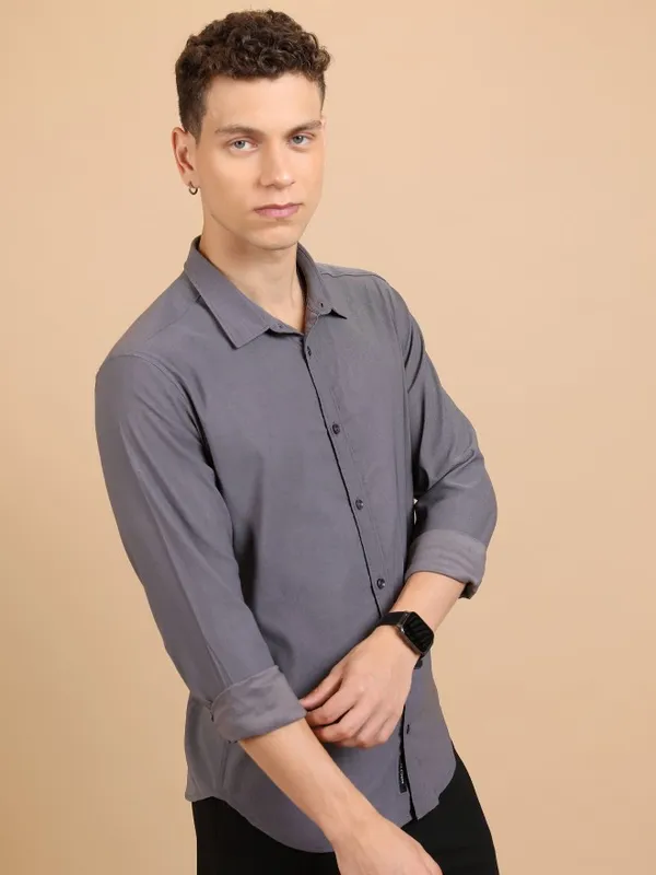 Men Slim Fit Casual Shirt