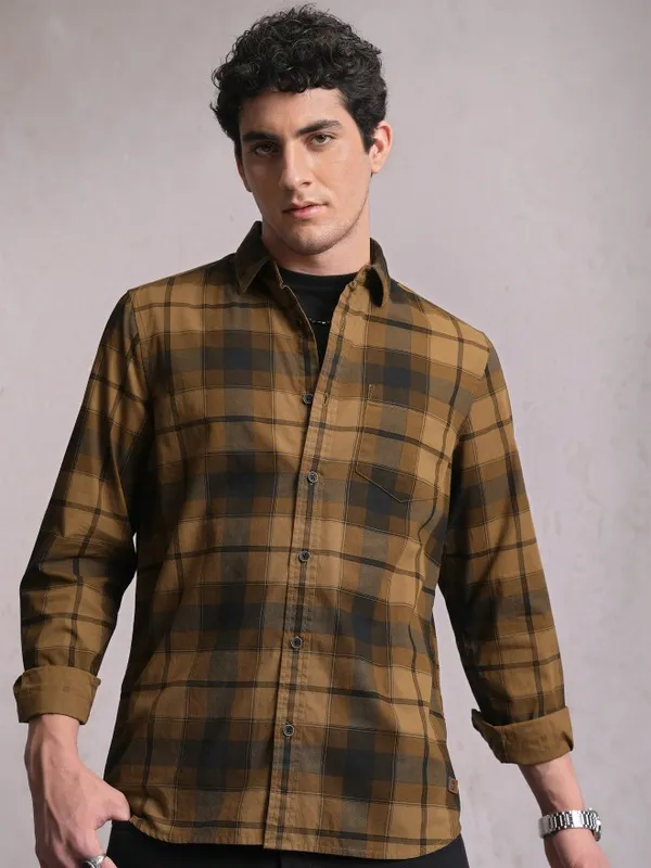  Locomotive Men Mustard Checked Regular Fit Casual Shirts