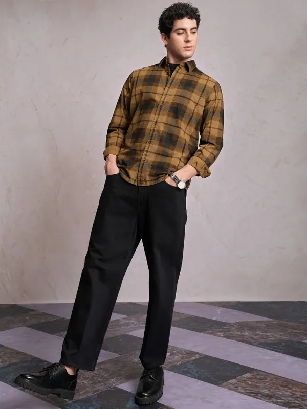  Locomotive Men Mustard Checked Regular Fit Casual Shirts