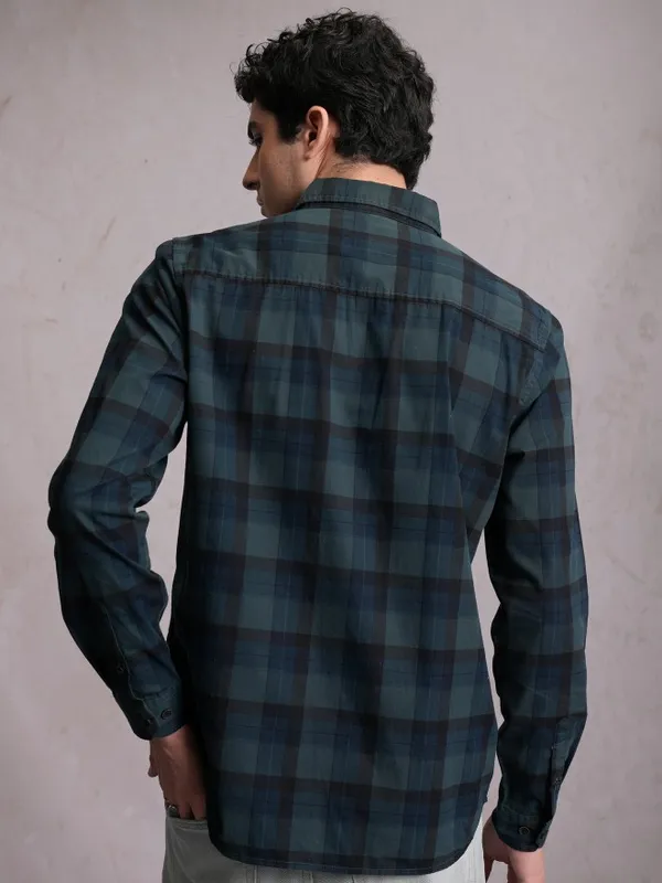  Locomotive Men Blue Checked Regular Fit Casual Shirts