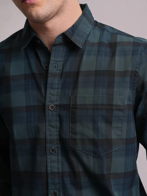  Locomotive Men Blue Checked Regular Fit Casual Shirts