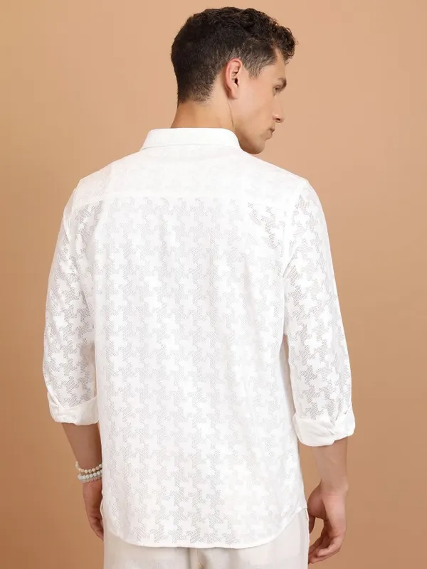  Highlander Men White Self Design Oversized Fit Casual Shirts