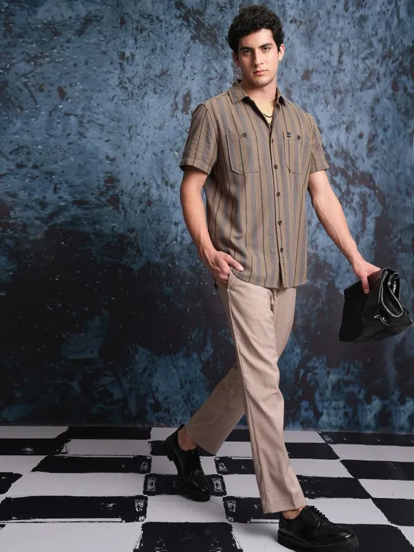  Locomotive Men Brown Striped Regular Fit Casual Shirts