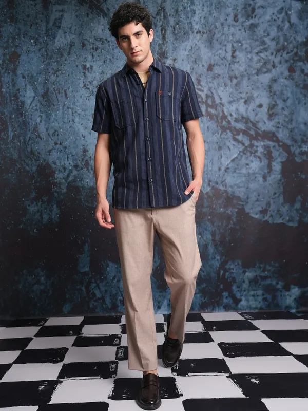  Locomotive Men Navy Blue Striped Regular Fit Casual Shirts