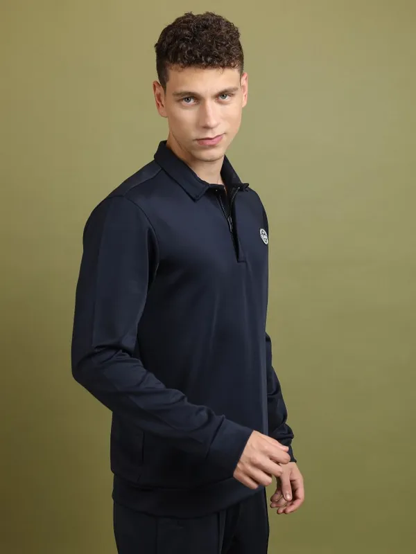 Men Solid Sweatshirt