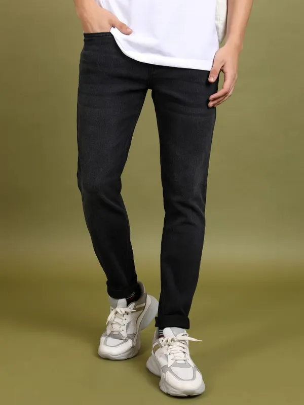 Men Slim Fit Jeans
