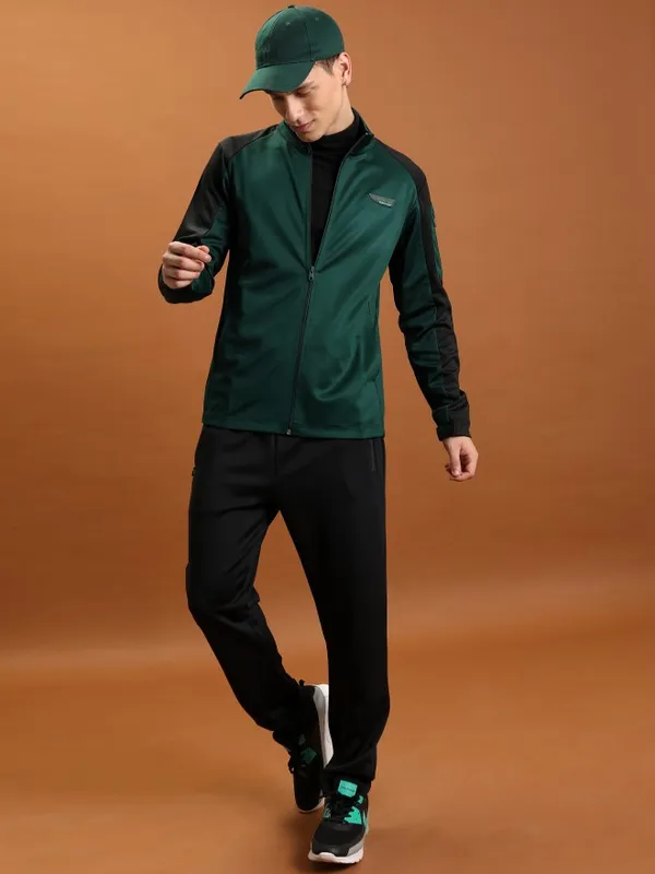  Highlander Men Green Solid Open Front Jacket Jackets