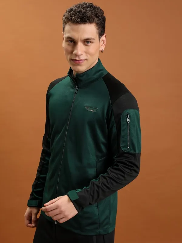  Highlander Men Green Solid Open Front Jacket Jackets