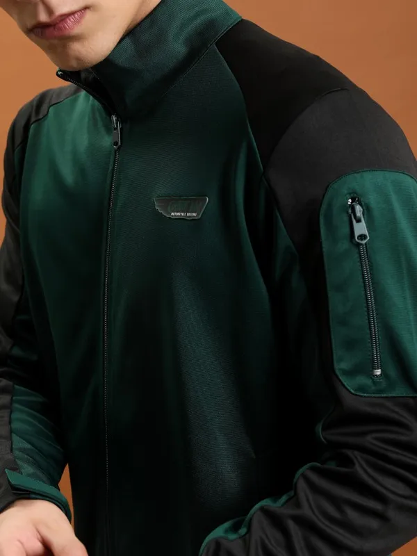  Highlander Men Green Solid Open Front Jacket Jackets