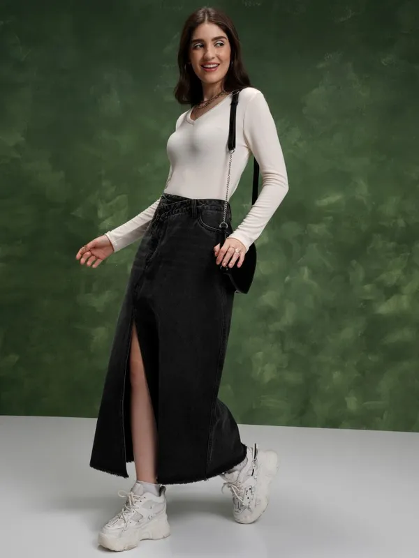  Tokyo Talkies Women Off White Solid Regular Tops