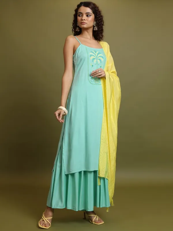 Women Kurta With Sharara & Dupatta