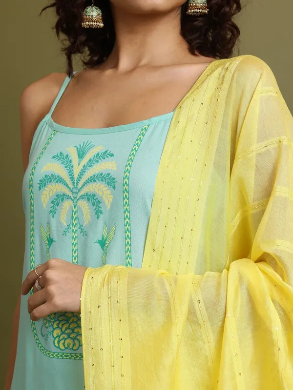 Women Kurta With Sharara & Dupatta