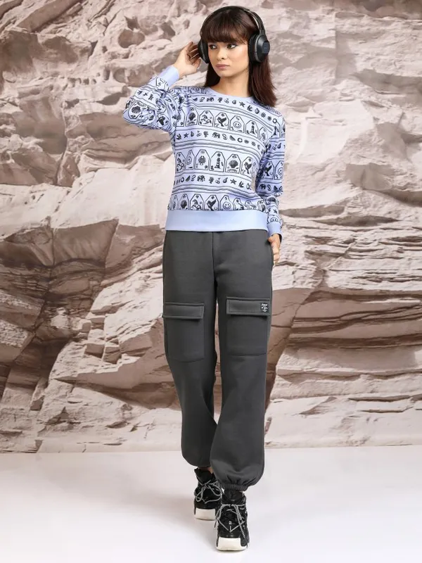  Tokyo Talkies Women Blue Printed Pullover Round Neck Sweatshirts