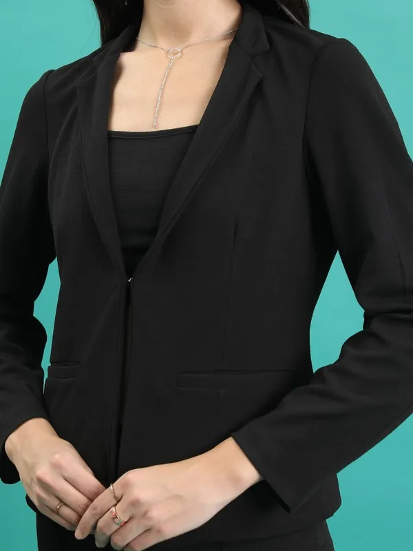 Solid Regular Fit Blazer