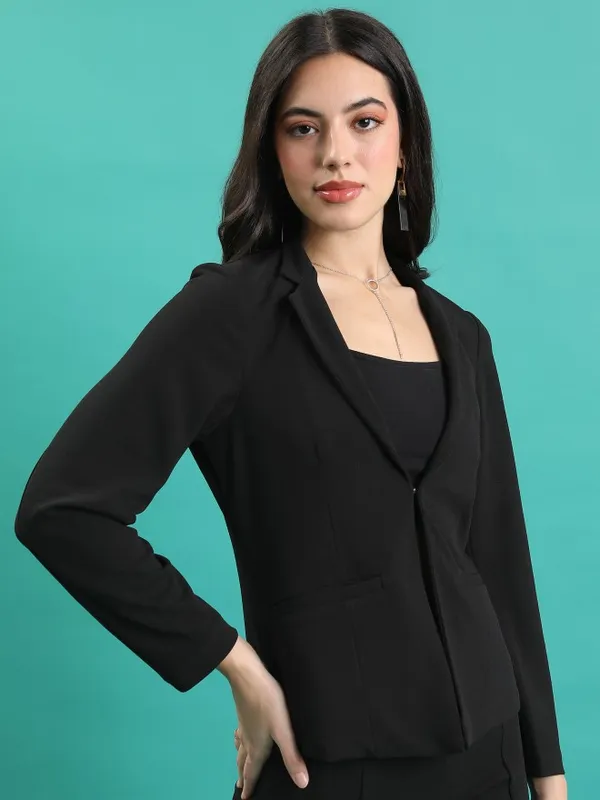 Solid Regular Fit Blazer