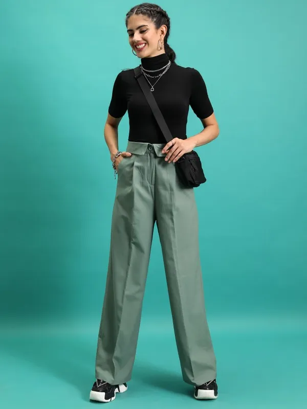  Tokyo Talkies Women Green Solid Regular Fit Casual Trousers