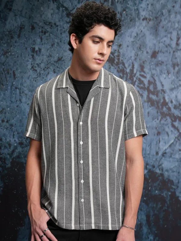  Locomotive Men Black Striped Regular Fit Casual Shirts