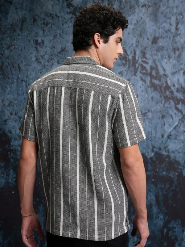  Locomotive Men Black Striped Regular Fit Casual Shirts