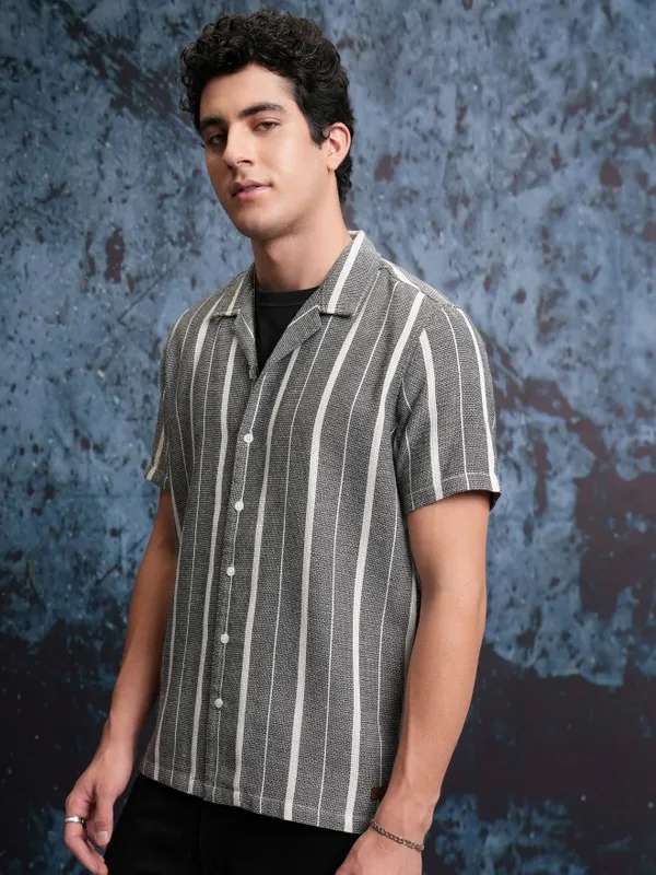  Locomotive Men Black Striped Regular Fit Casual Shirts