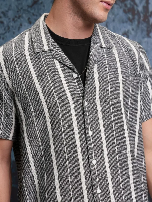 Locomotive Men Black Striped Regular Fit Casual Shirts