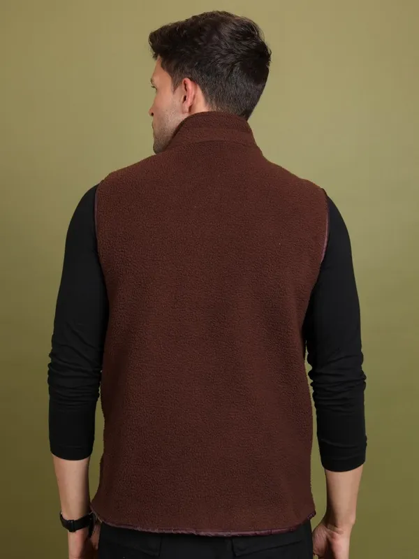  Highlander Men Brown High Neck Pullover Sweatshirts