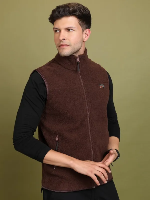  Highlander Men Brown High Neck Pullover Sweatshirts