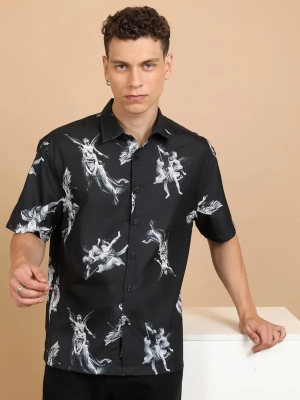  Highlander Men Black Printed Oversized Fit Casual Shirts